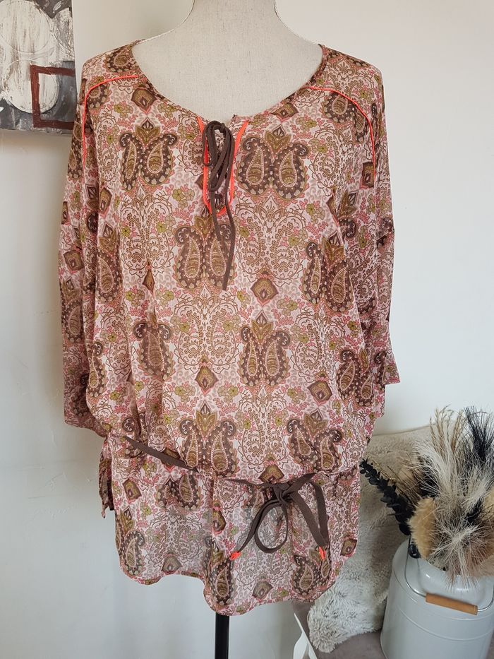 Blouse transparente voile motifs cachemire marron, kaki, roses, aisselles 60cm, Miss Captain, T44