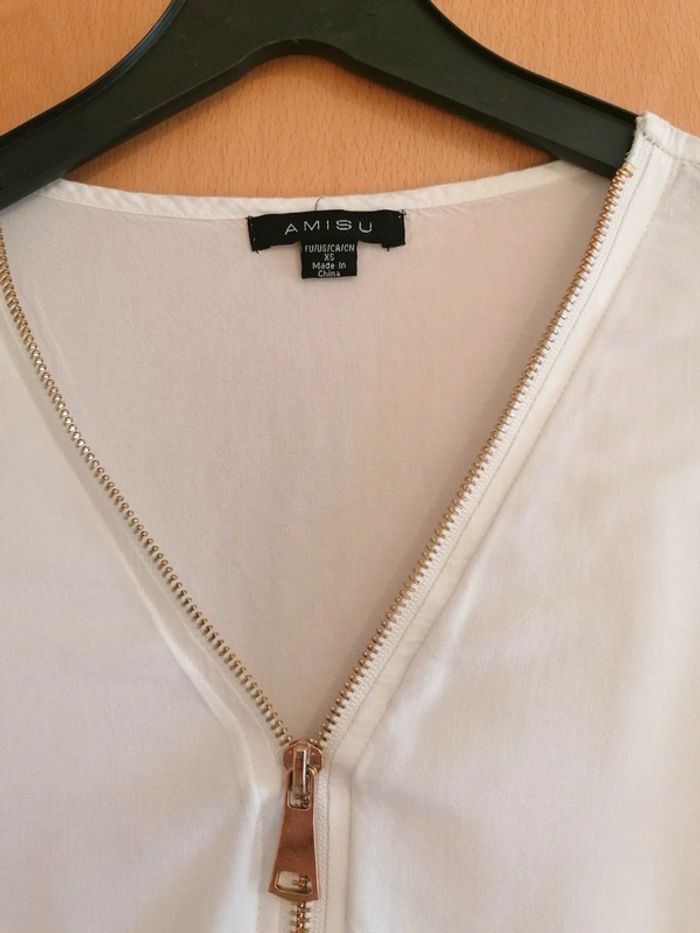 Haut blanc - photo numéro 6