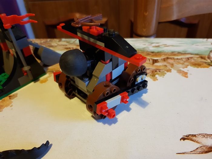 Lot lego vintage castle Knight Kingdom dragon 4807 Fire Attack 6096 Attaque taureau Bull's attack - photo numéro 3