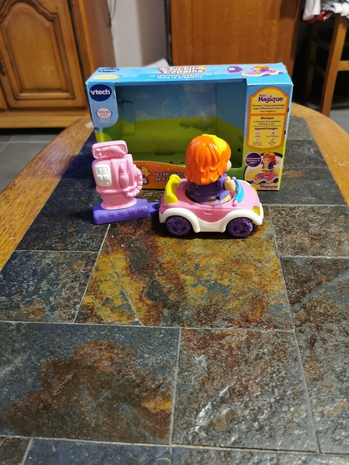 Tut tut copains Le cabriolet magique de Kate la pipelette - photo numéro 8