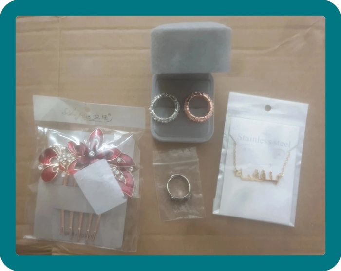 Lot bijoux