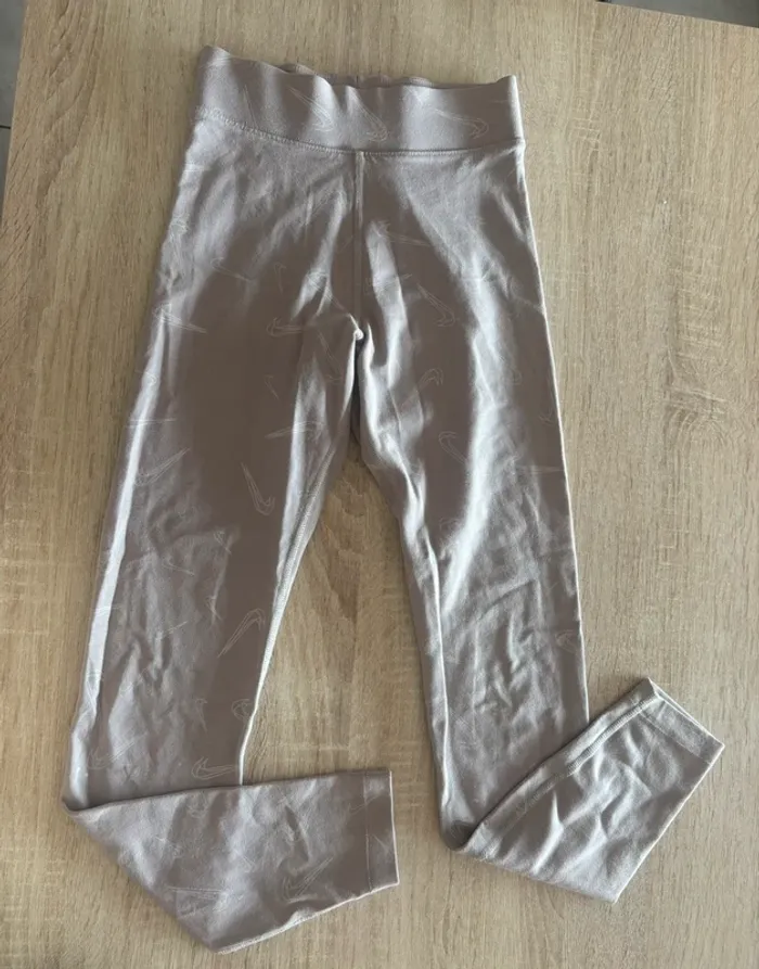 Legging Nike beige - photo numéro 2