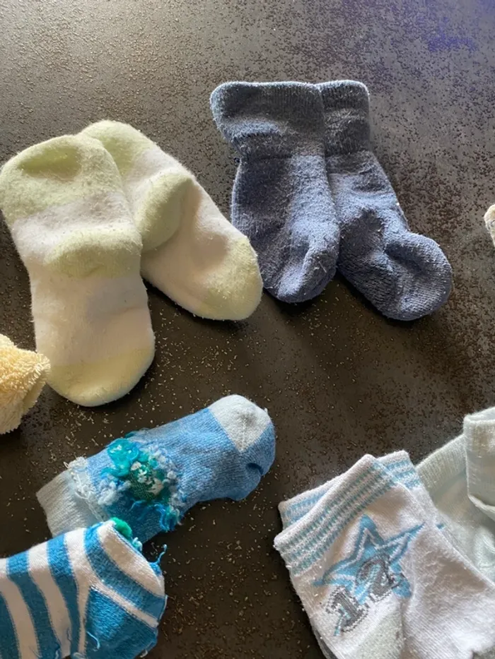 Lot 18 paires chaussettes 14/16 - photo numéro 3