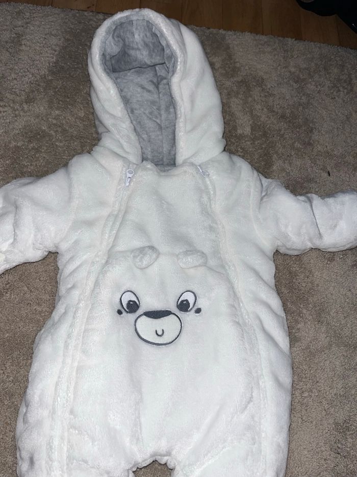 Combinaison velours blanche – 3 mois - photo numéro 2