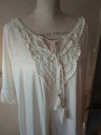 Jolie tunique blanche taille unique