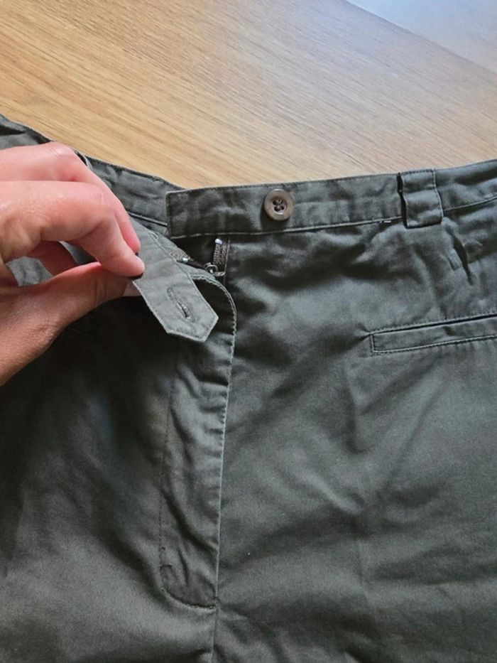 Short kaki - photo numéro 2