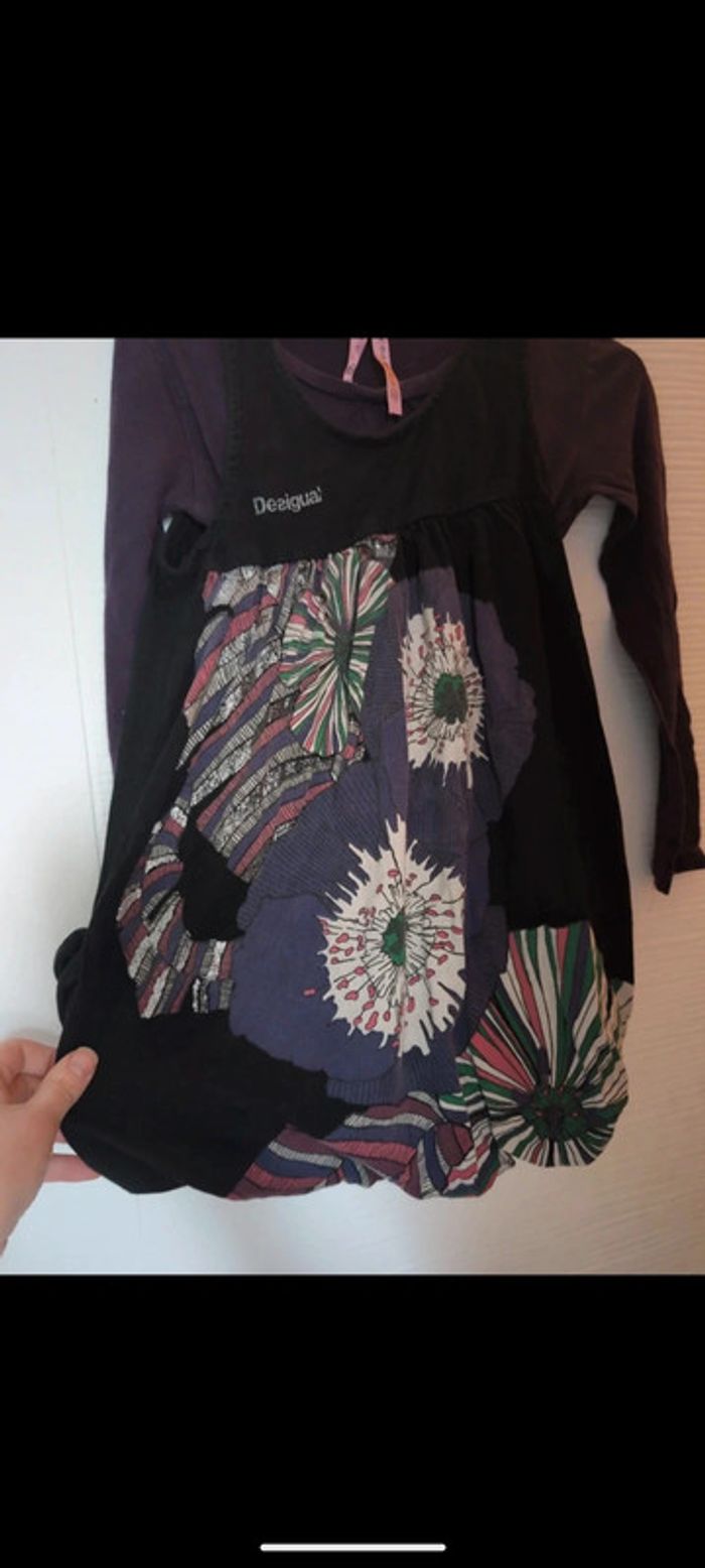 Robe Desigual 5/6 ans - photo numéro 2
