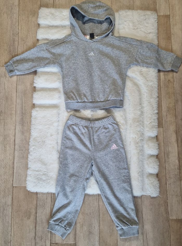 Survêtement Adidas fille 2-3 ans - photo numéro 2