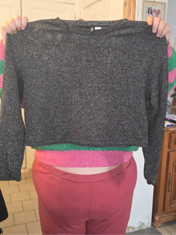 Haut court pailleté