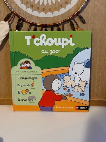 Livre tchoupi au zoo