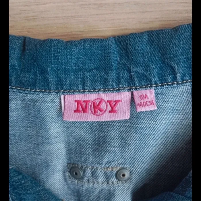 Veste en jean bleu nky 10 ans à boutons - photo numéro 2