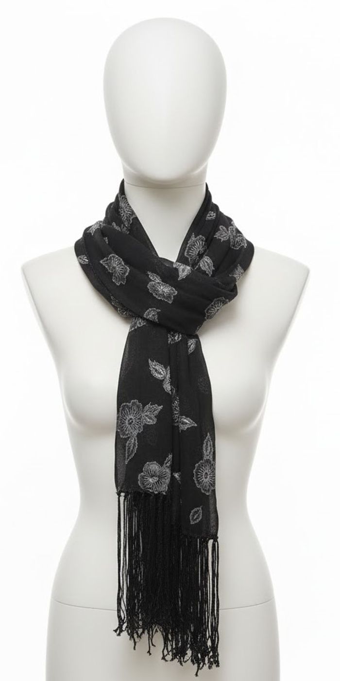 Écharpe Noire Élégante à Fleurs Argentées