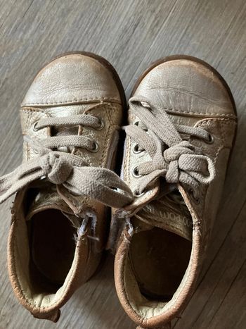 Chaussures fille taille 21