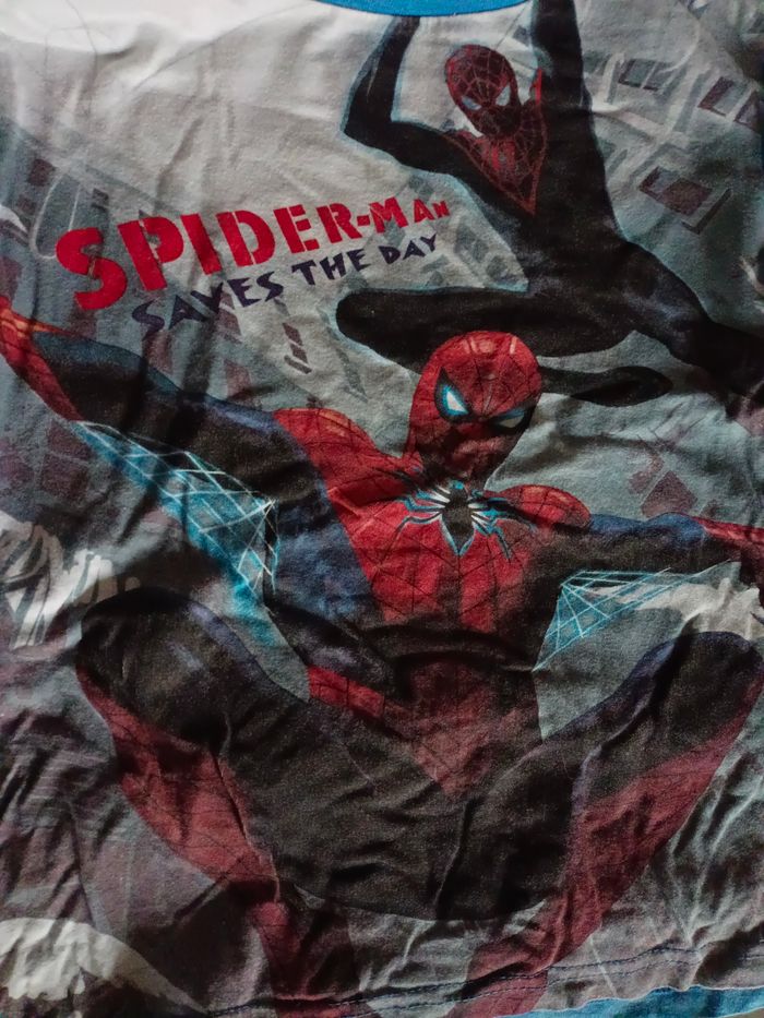 Pyjama garçon fin 5.6 ans - photo numéro 3