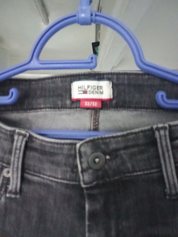 Jean de marque Hilfiger taille 42 - photo numéro 4