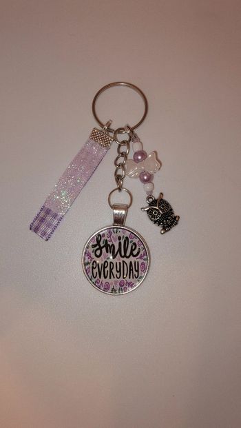 Cadeau pensées positives, porte clé message bijoux de sac " smile everyday"