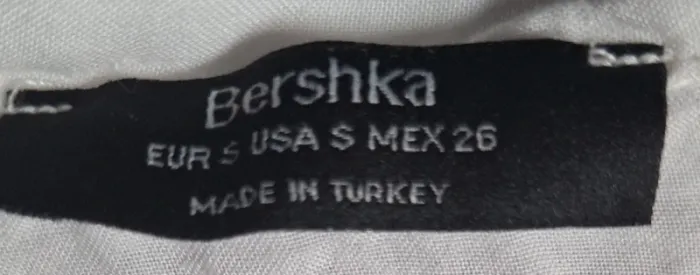 Chemisier à nouer taille s en très bon état "bershka" - photo numéro 2