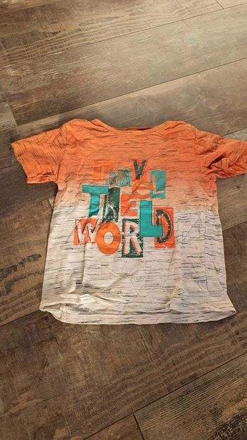 T-shirt tex 3 4 ans en très bon état