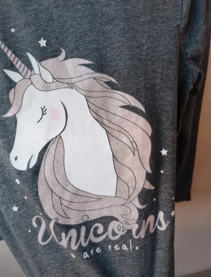 🔴Lot 2 tee shirts taille 8-9 ans - photo numéro 4
