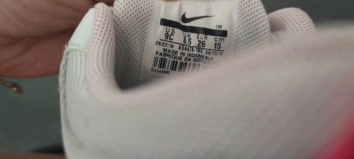 Paire de baskets nike taille 26 - photo numéro 9