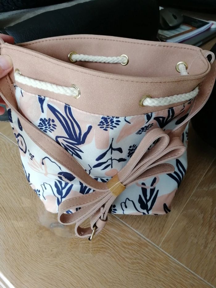 Sac à main bandoulière - photo numéro 4