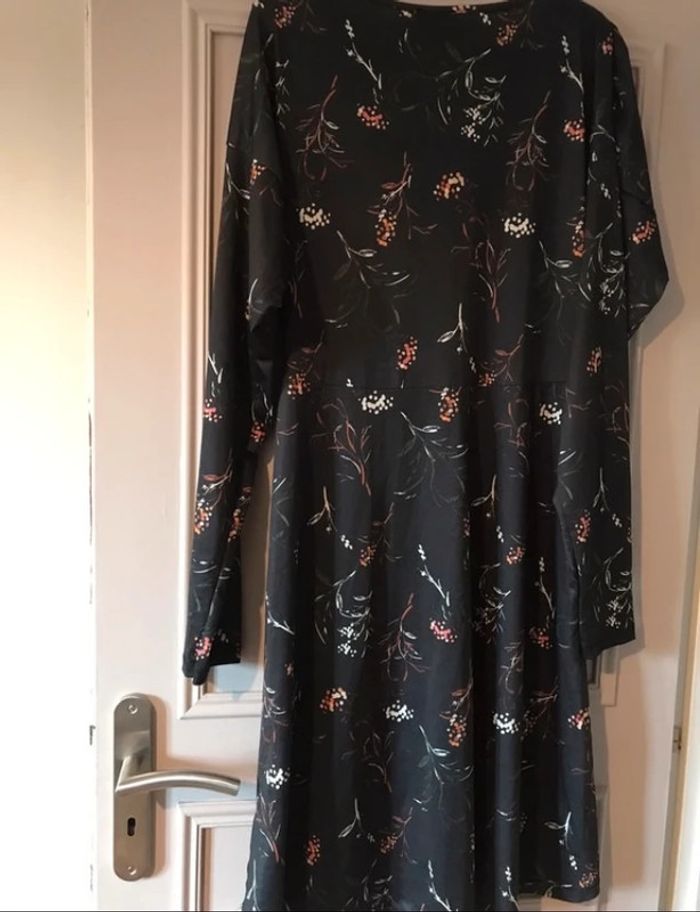 Robe new laviva neuve taille 40 - photo numéro 4