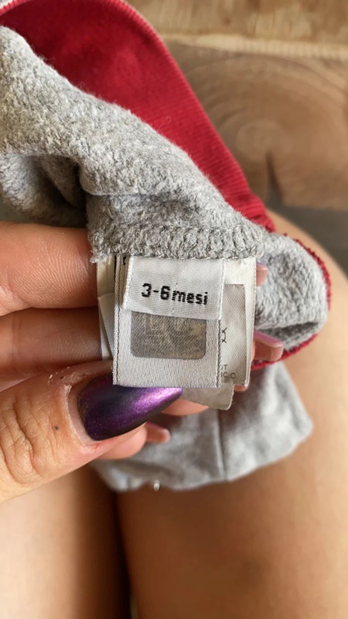 Sweat dolce & gabbanna 3/6 mois bon état gris et rouge - photo numéro 6