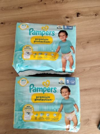 Lot de 2 paquets de couches Pampers Premium Protection taille 5