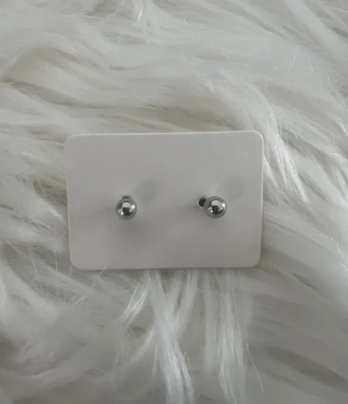 Lot clous d’oreilles - photo numéro 3