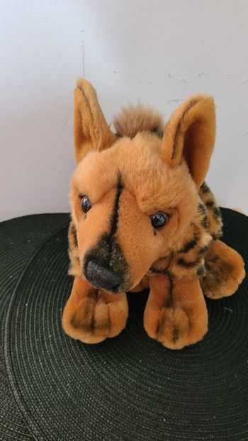 Doudou Peluche Hyène Planète Nature 20 Cm Environ