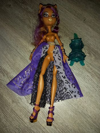 poupée monster high clawdeen wolf 13 voeux wishes avec lanterne