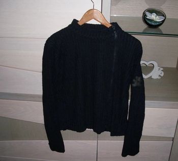 gilet pour fille taille 16 ans en bon état