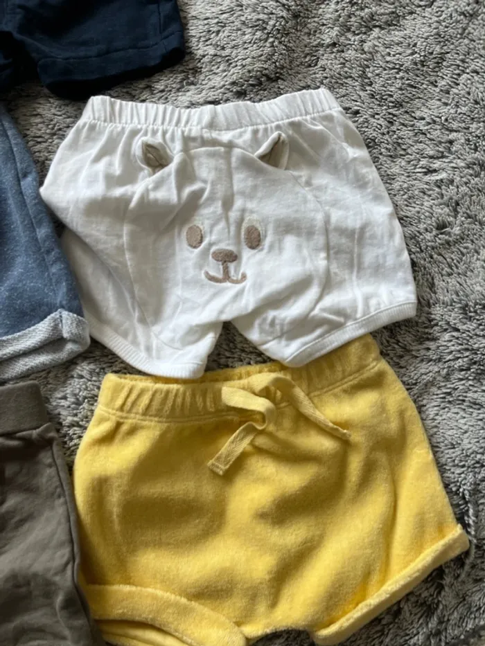 Lot short bebe 3 mois - photo numéro 2