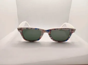 Lunettes de soleil Ray Ban Wayfarer édition limitée du métro de new york