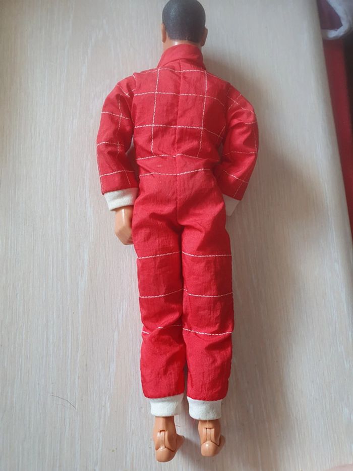 Action man pilote automobile - photo numéro 2