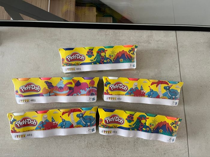 Lot de 20 pots de pate à modeler play doh