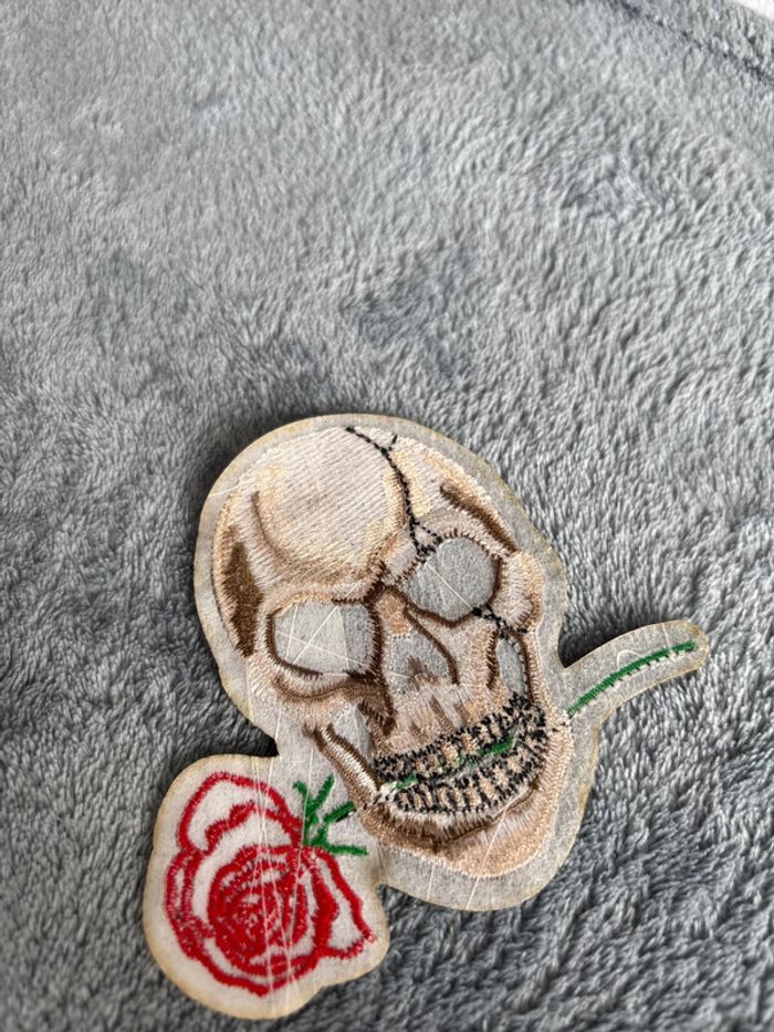 Patch thermocollant tête de mort - photo numéro 2