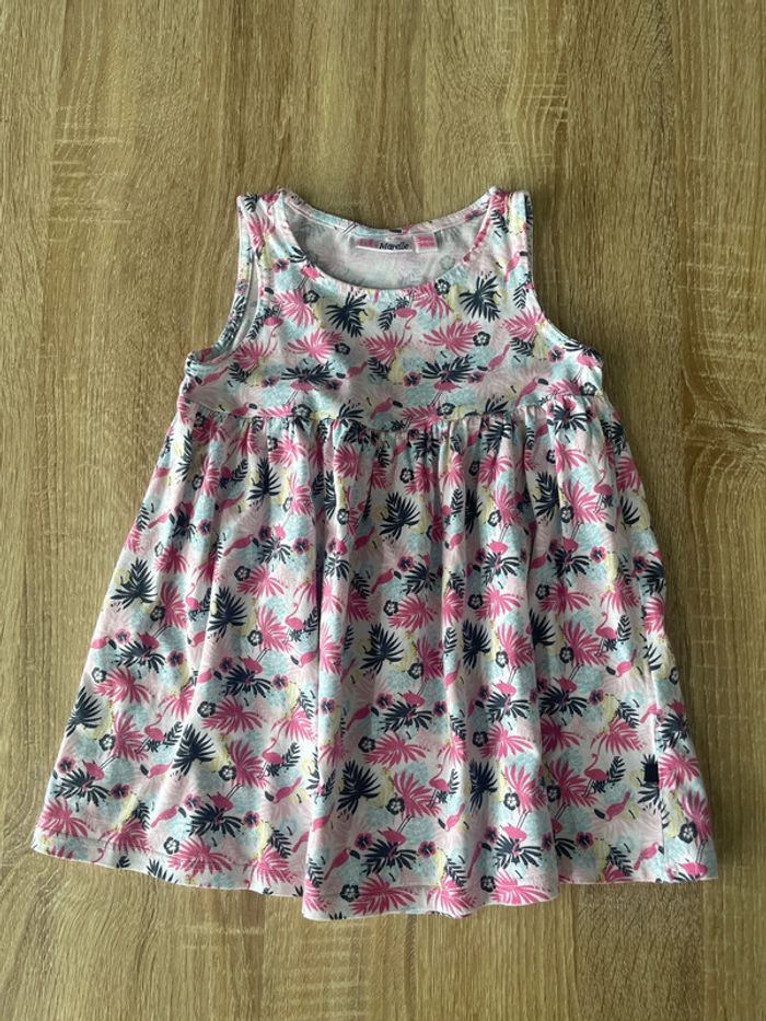 Robe courte