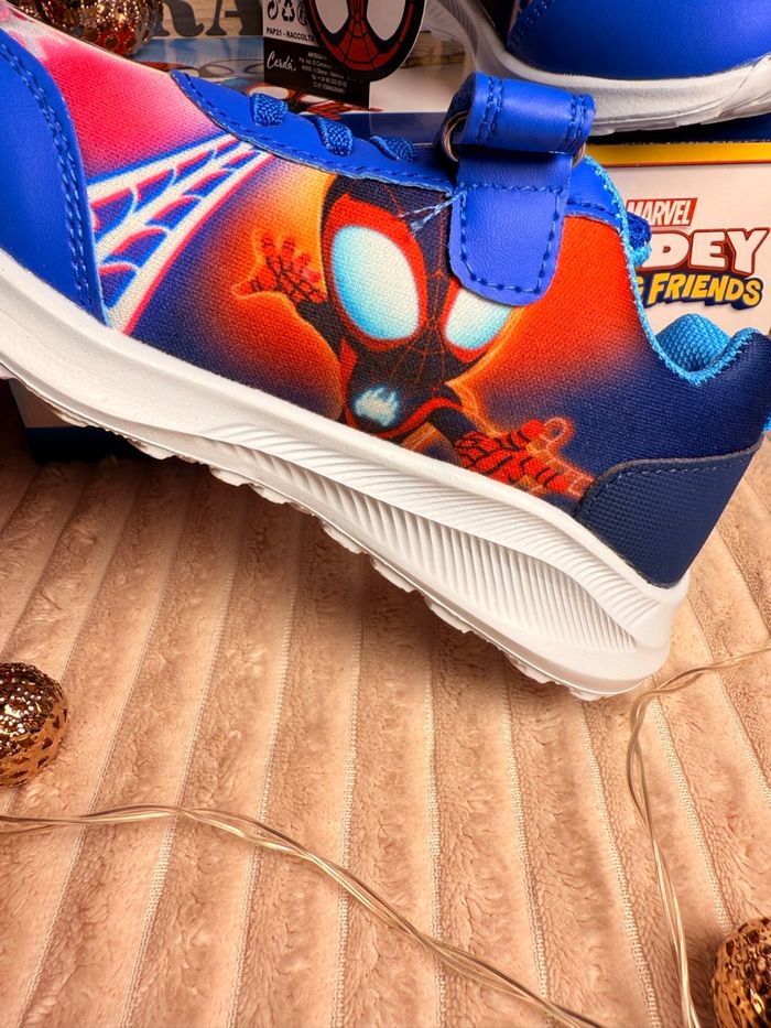 Basket Spidey et ces amie - photo numéro 6