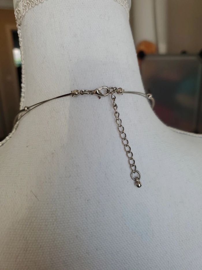 Collier fantaisie argenté et violet - photo numéro 3