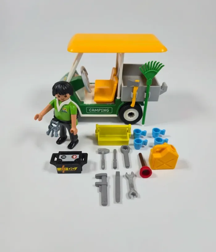 Playmobil Gardien du Camping et véhicule - photo numéro 1
