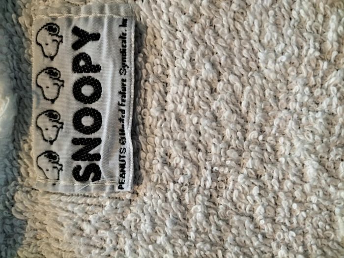 Peignoir blanc en 18mois marque Snoopy - photo numéro 7