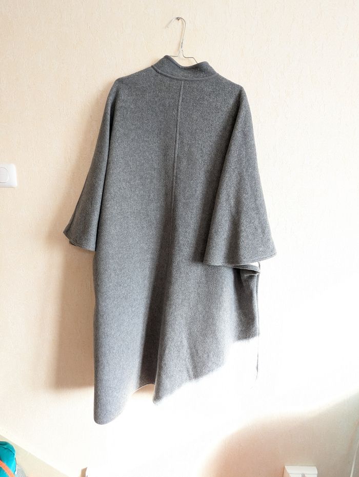 Cape en laine feutrée grise Roca Paris  – Made in France - photo numéro 2