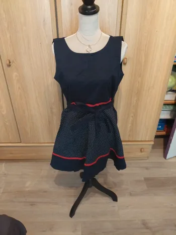 Robe taille L neuve