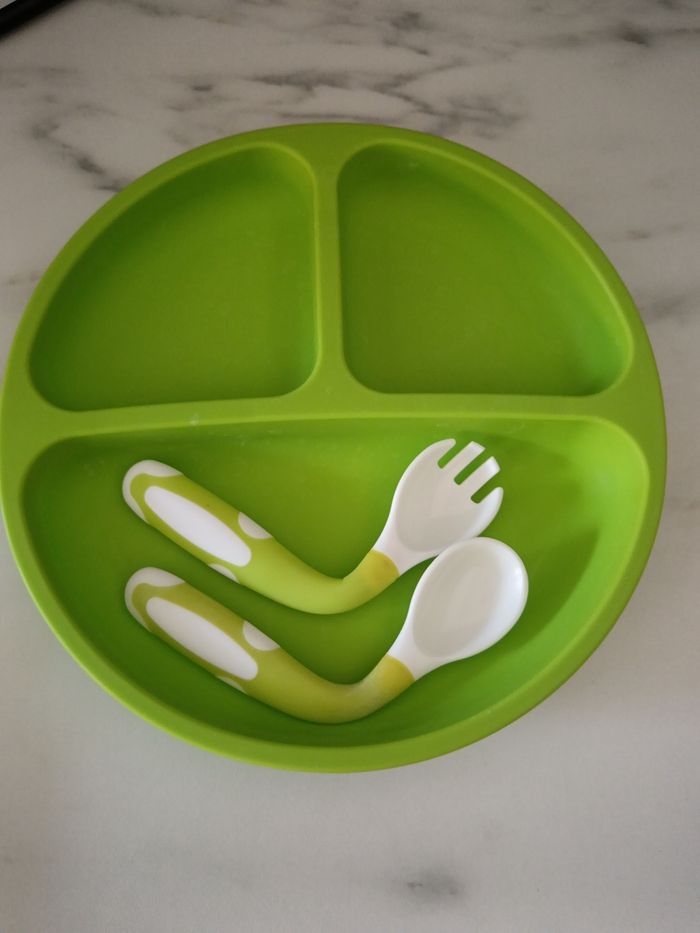 Assiette ventouse et couvert flexible - photo numéro 4