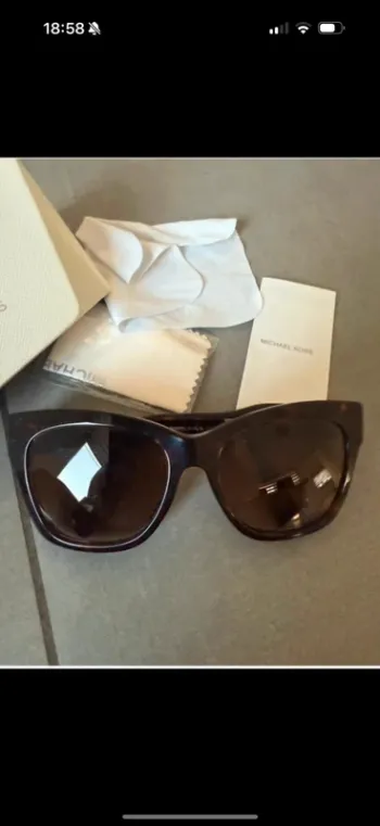 Lunette de soleil michael kors original taille S