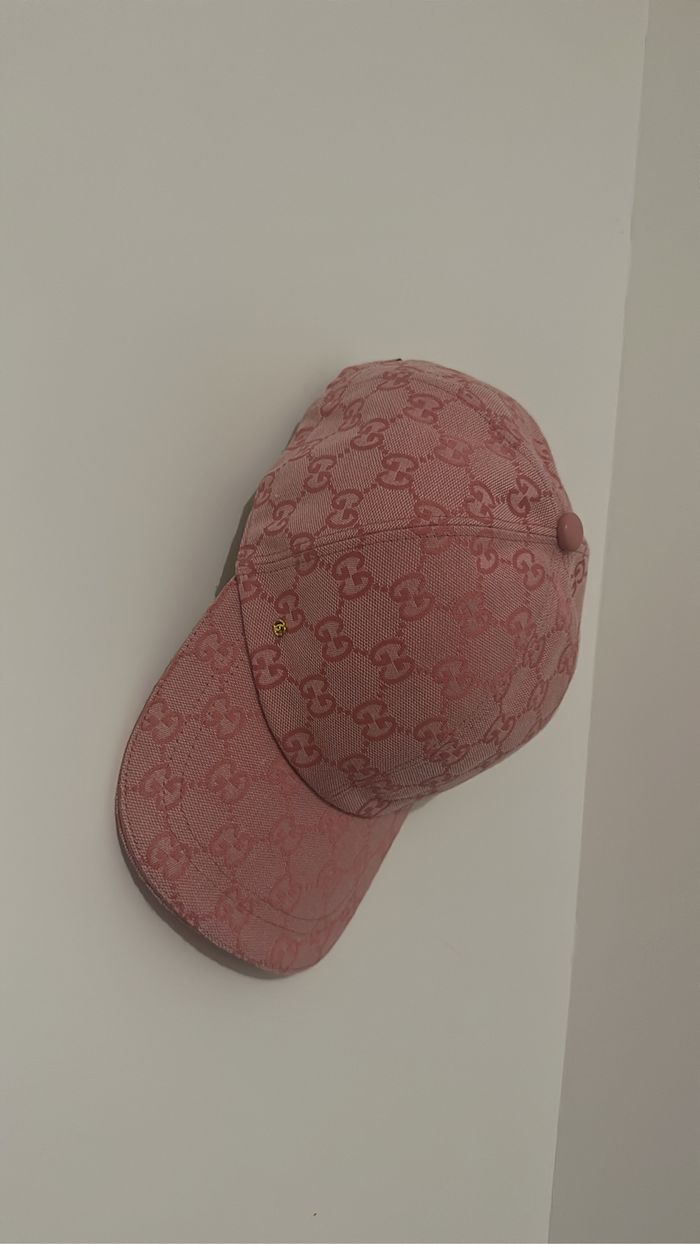 Casquette rose dubai