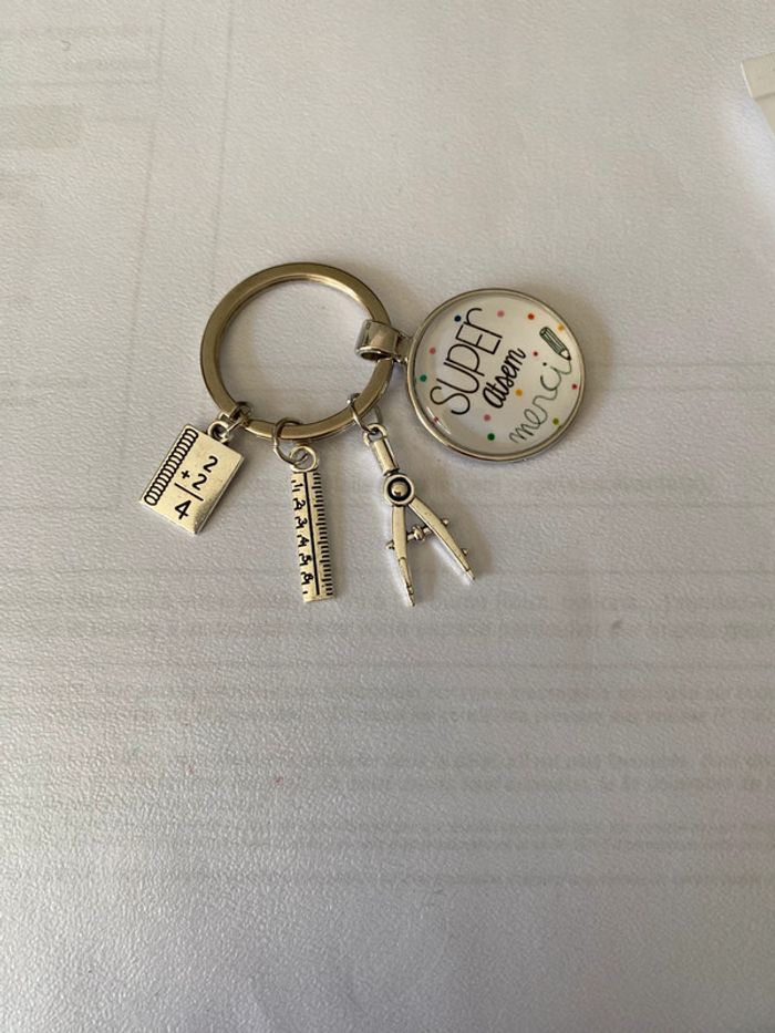 Porte clé Super Atsem