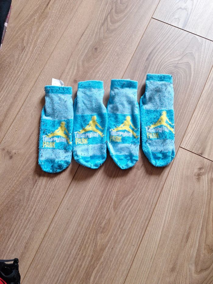 2 paires de chaussettes antidérapantes