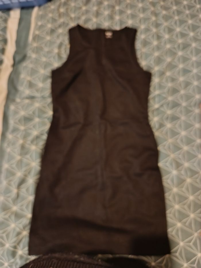 Lot 2 robes - photo numéro 2